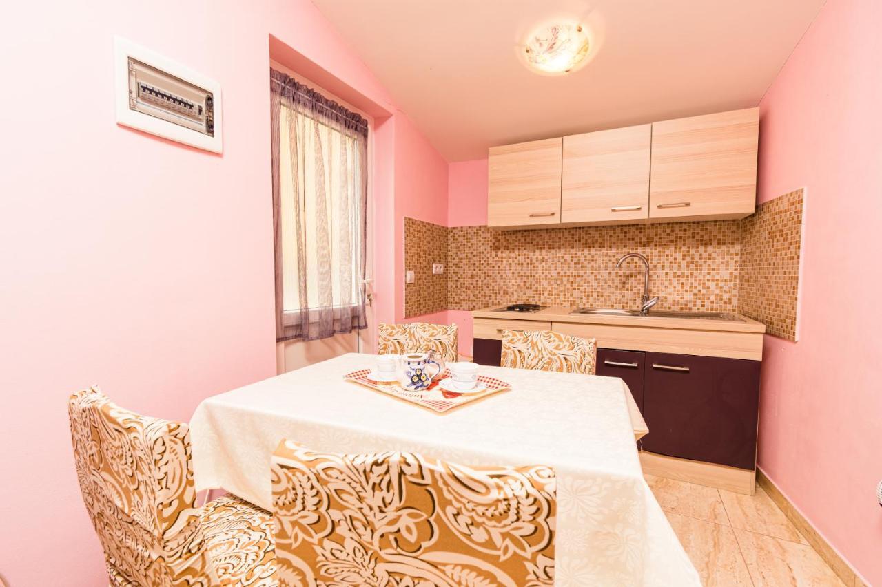 Lovely House Rovinj Bagian luar foto