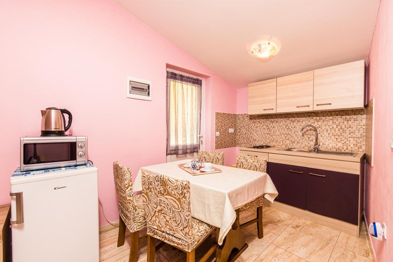 Lovely House Rovinj Bagian luar foto